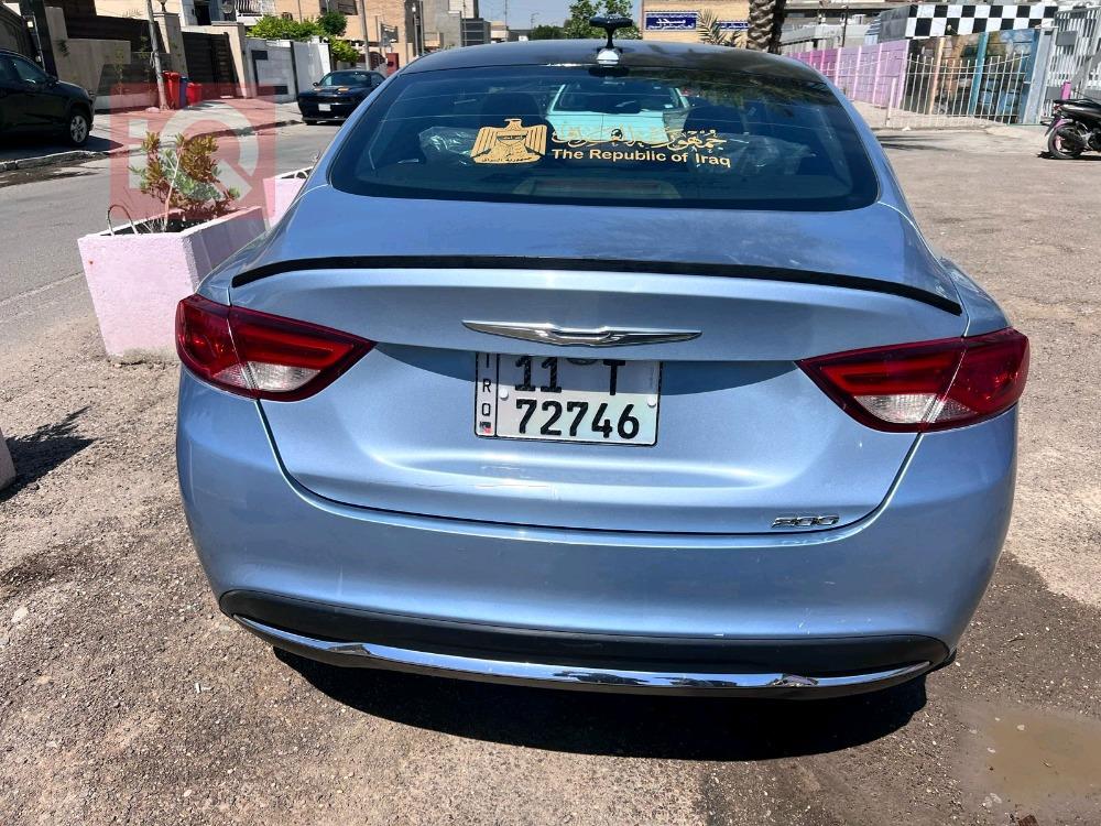 Chrysler 200